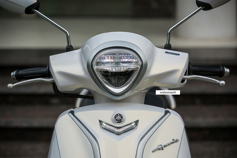 Yamaha Grande trắng 2020  Axega